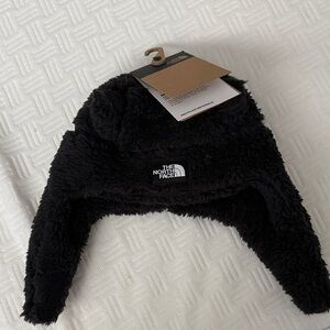 The North Face Black Sherpa Hat - Baby